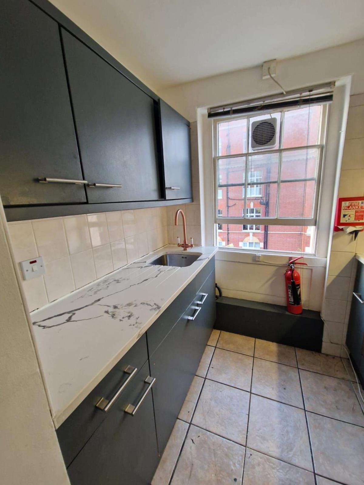 Baker Street Suites Лондон Екстер'єр фото