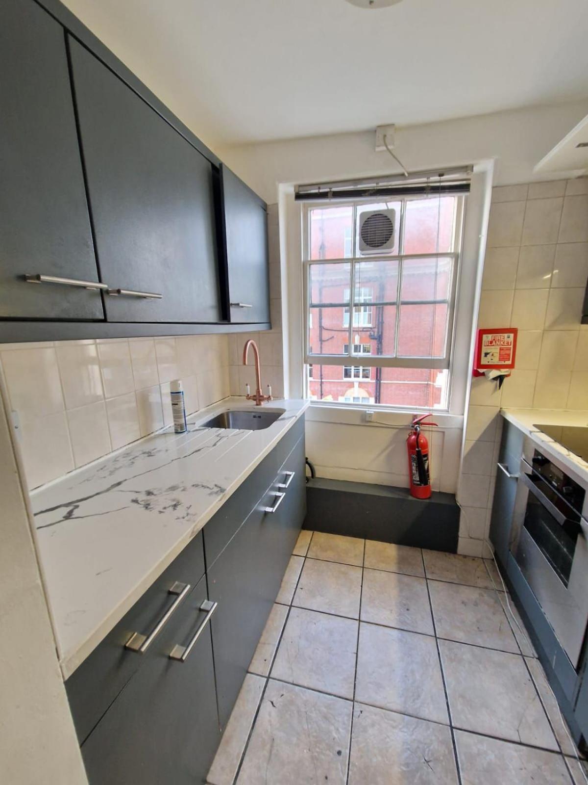 Baker Street Suites Лондон Екстер'єр фото